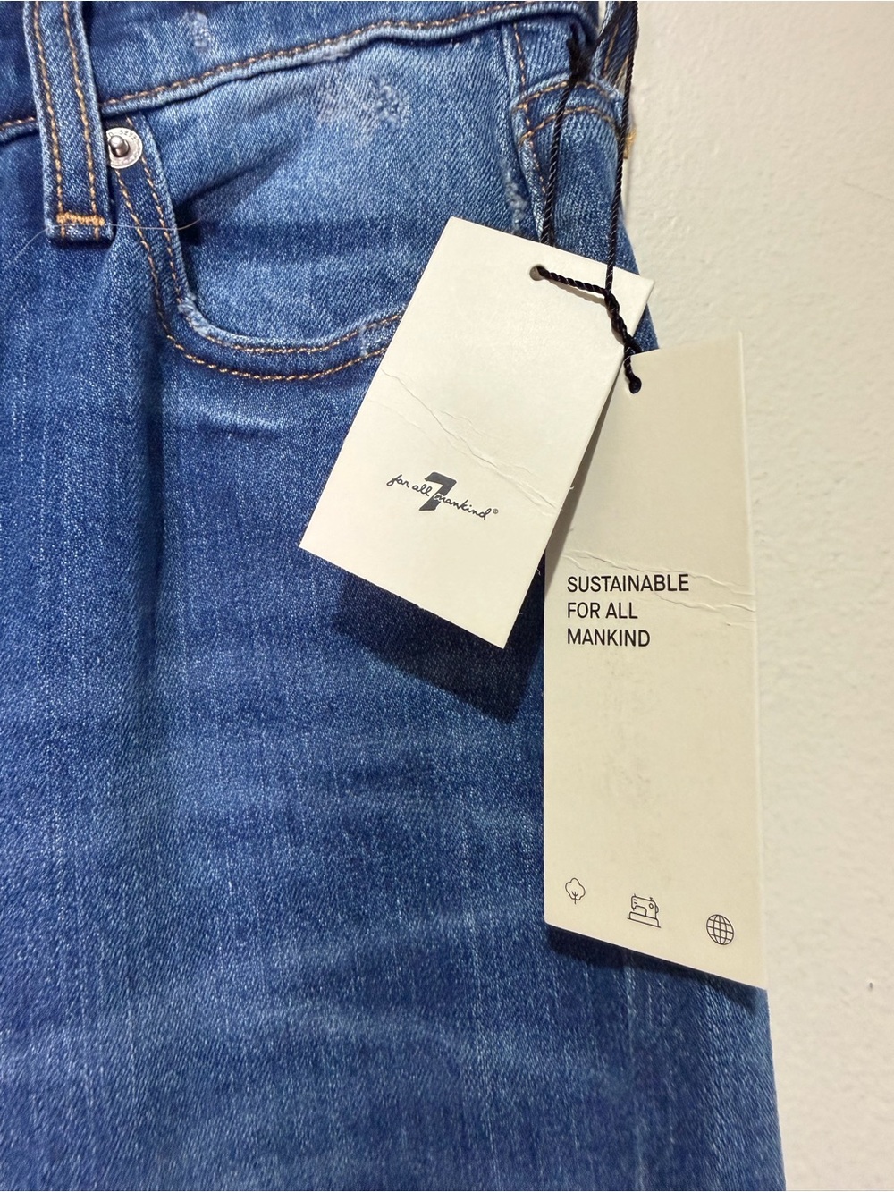 NWT 7 For All Mankind Dojo Ultra High Rise Flare Jeans Medium Wash Size 27 - Picture 11 of 13